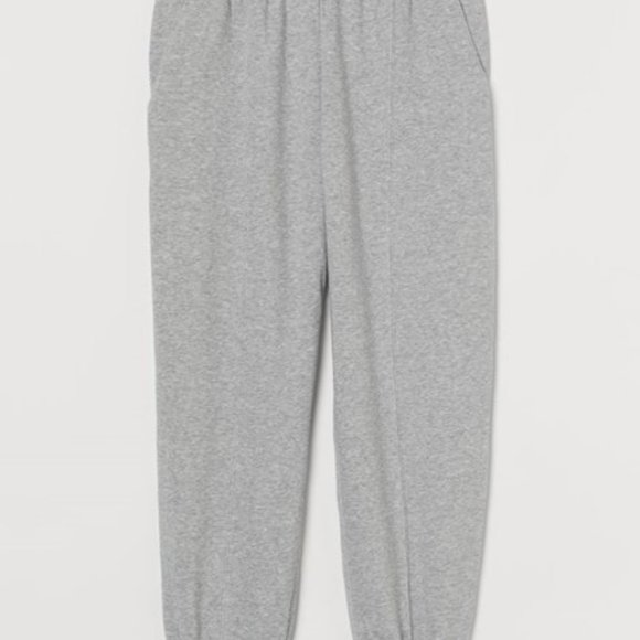 H&M Oversized Grey Sweatpants - Picture 2 of 5